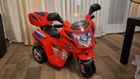 Dětská elektrická motorka se zvukovými efekty - 4