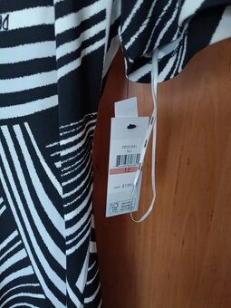 Šaty DKNY vel.40 - 4