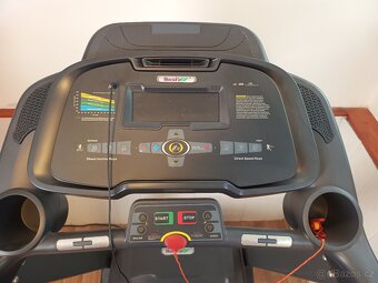 Prodám běžecký pás Housefit Spiro 20 iRun - 4