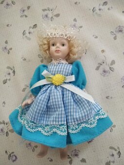 Porcelánové panenky a šašek - 4
