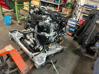 MOTOR BMW 2.0 D B47D20B BMW 520d (G30-G31) 1400 km Kompletní - 4