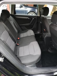 Volkswagen Passat 2.0 Variant Highline TDi Bluemotion - 4