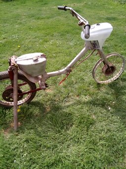 Pionýr-Jawa-220 - 4