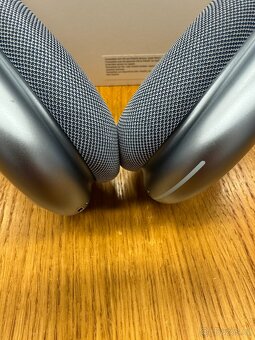 Apple AirPods Max - Sky Blue (MGYL3ZM/A) - 4