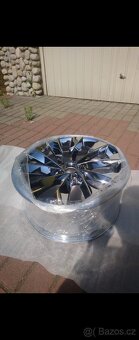 Disky Intelagos R18 Chróm - 4