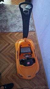 Auto s vodící tyčí MCLaren - 4