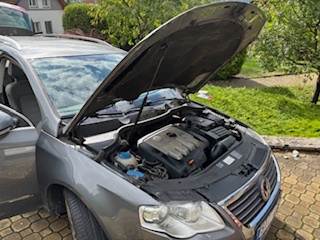 VOLKSWAGEN PASSAT 2,0 TDi 103 KW - 4
