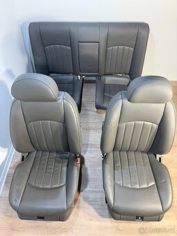 /// Sedačky Mercedes Benz CLS-W219 2009 /// - 4