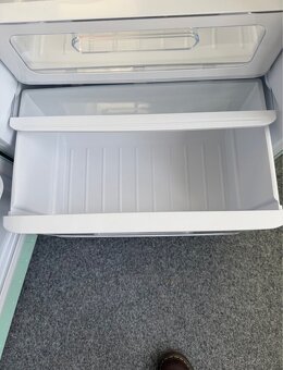 SMEG FAB30 chladnička - levé panty - super stav lednice - 4