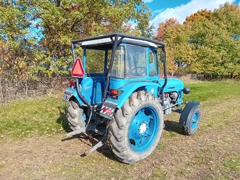 Zetor 3011, ochranný rám, kabina, zachovalý - 4