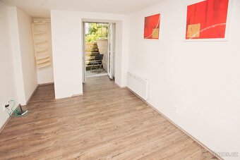 Komerční prostor 45m2 se zahrádkou, Brno-Královo Pole - 4