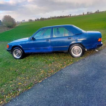 Mercedes Benz 190E - 4