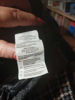 Prodám krásný šedo černý kabát s páskem - 4