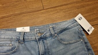 Džínové šortkyC&A Džínové šortky - 4