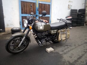Yamaha XS 750 - 4