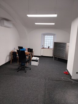 Pronájem velkého skladu 335 m2 - 4