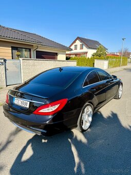 Mercedes CLS - 4