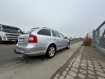 Škoda Octavia kombi 1.6 Mpi 1.majitel - 4