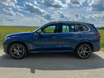 BMW X5 M50i 390kw, noční vidění, masáže, full výbava - 4