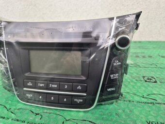 autorádio s CDMP3 , Bluetooth Hyundai I30 (GD) RR170A6210GU - 4