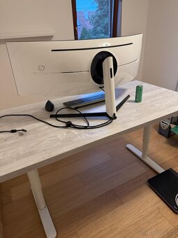 Pracovni stul - elektricky nastavitelna vyska - 4