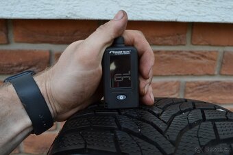 5x112 R18 Zimní sada originál VW Tiguan + 235/55 R18 - 4