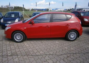 Hyundai i30 1.4i 80kw,CZ benzín manuál 80 kw - 4
