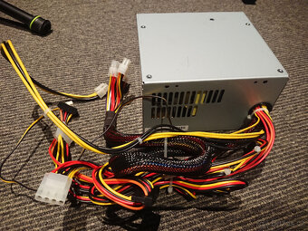 Nový ATX zdroj Chieftec 360W s PFC - 4
