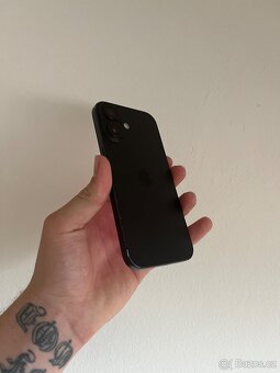 iPhone 16 - 4
