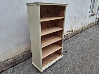 Knihovna starožitná po renovaci - 4