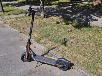 Elektrická koloběžka Ninebot by Segway F2 Pro E - 4