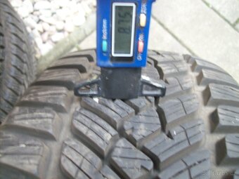 zimní pneu na S-Max 215.60.16 99H XL - 4