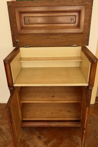 Starožitná skříňka - 4