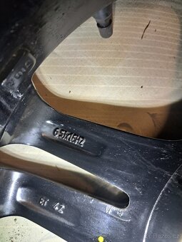 Alu kola černá 5x112 R16 ET42 - 4