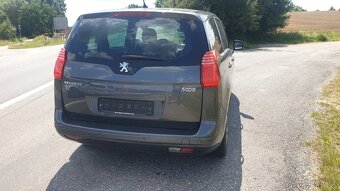 Peugeot 5008 - 4