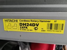Hitachi DH24DV - 4