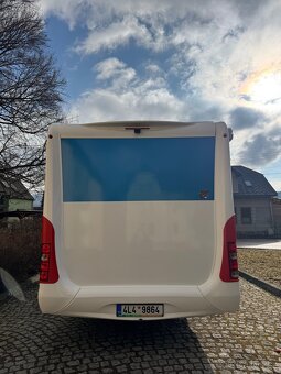 INTEGROVANÉ OBYTNÉ AUTO MC LOUIS NEVIS 873 - 4