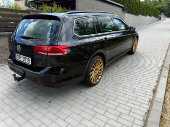 VW Passat Variant B8 2.0 TDI 110kw 8/2015 / NAVI - 4