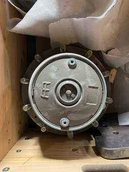 Motor pojezdu - 4