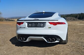 Jaguár F-type 5.0i V8 4x4 405kW 28000km - 4