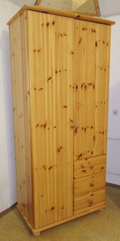 Šatní skříň z borovice se šuplíky - celomasiv -Výborný stav - 4