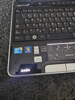 Prodám notebook Toshiba - 4