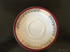 Samostatný starý porcelánový šálek s podšálkem - 4