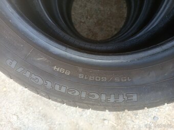 Goodyear 195/60/ R16 - 4