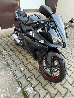 Yamaha YZF R125 - 4