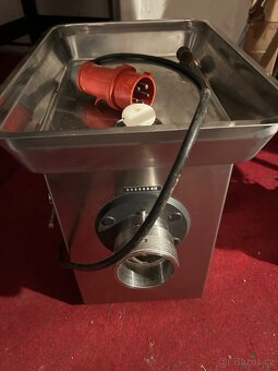 Mlýnek na maso Braher P22-82 - 4