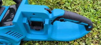 Aku řetězová pila 16" pro 2ks Makity baterie 18V - skladem - 4