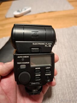 Blesk Olympus FL-36 jako nový - 4