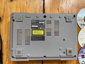 PlayStation 1 PS1 konzole 3x hra Originál Sony - 4
