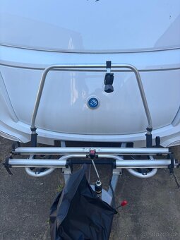 Nosič kol Thule - 4